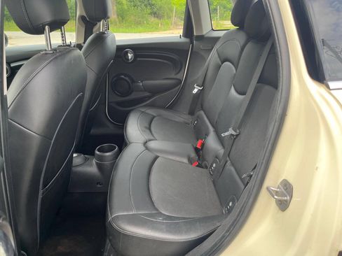 Used 2016 MINI Cooper 4-Door Hardtop FWD image 12