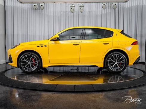Used 2023 Maserati Grecale Trofeo AWD/4WD image 7