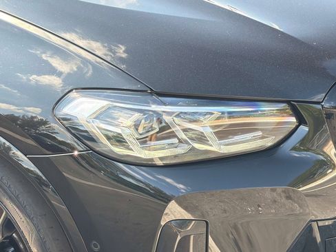 Used 2023 BMW X4 M40i image 9