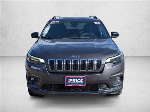 Used 2022 Jeep Cherokee Latitude Lux image 2