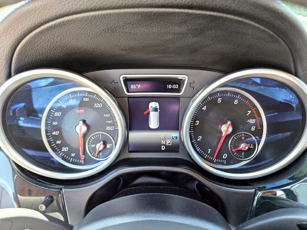 Used 2017 Mercedes-Benz GLS 450 4MATIC image 33