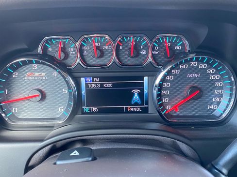 Used 2019 Chevrolet Tahoe LT w/ Luxury Package image 2