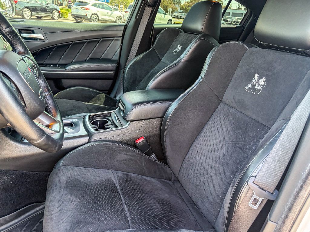 Used 2022 Dodge Charger Scat Pack RWD image 9