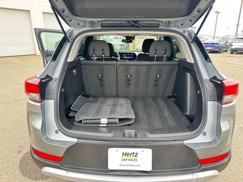 Used 2025 Chevrolet TrailBlazer LT image 32