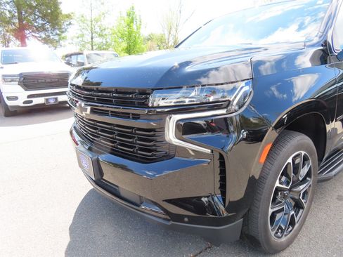 Used 2023 Chevrolet Tahoe RST w/ Luxury Package image 9