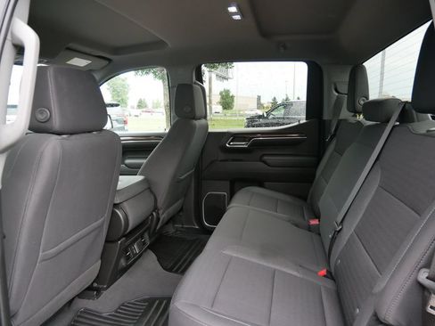 Used 2023 Chevrolet Silverado 1500 LT AWD/4WD image 10