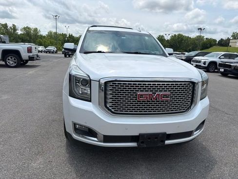 Used 2016 GMC Yukon XL Denali w/ Open Road Package AWD/4WD image 6