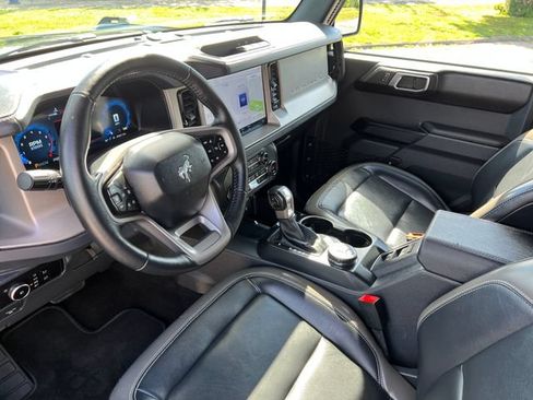 Used 2025 Ford Bronco Outer Banks AWD/4WD image 19