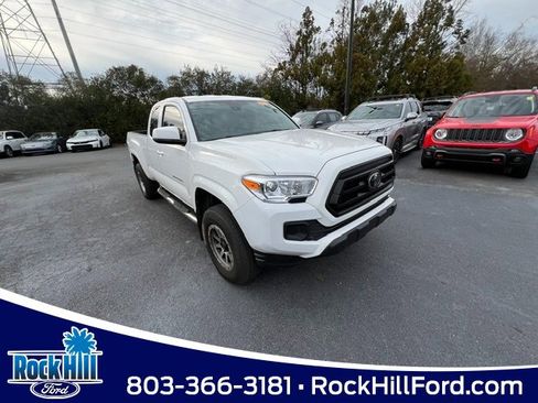 Used 2022 Toyota Tacoma SR image 1