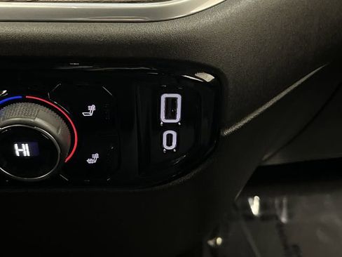 Used 2025 Chevrolet Silverado 1500 LT image 24