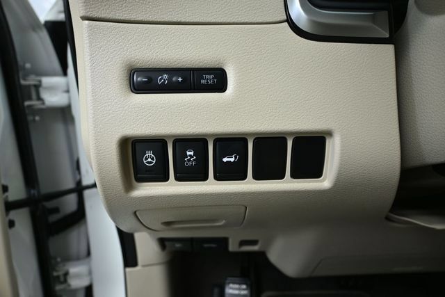 Used 2016 Nissan Murano SL AWD/4WD image 22