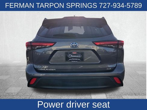 Used 2021 Toyota Highlander XLE image 9