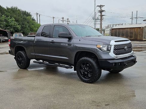 Used 2019 Toyota Tundra SR5 AWD/4WD image 10