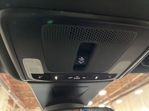 Certified 2025 Honda Civic Sport image 28