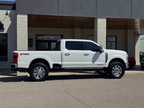 Used 2025 Ford F250 King Ranch w/ Chrome Package image 16