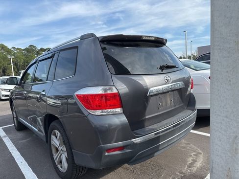Used 2013 Toyota Highlander Limited image 3