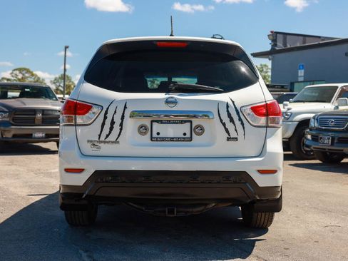 Used 2014 Nissan Pathfinder S image 7