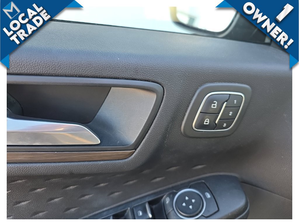 Used 2020 Ford Escape Titanium AWD/4WD image 14