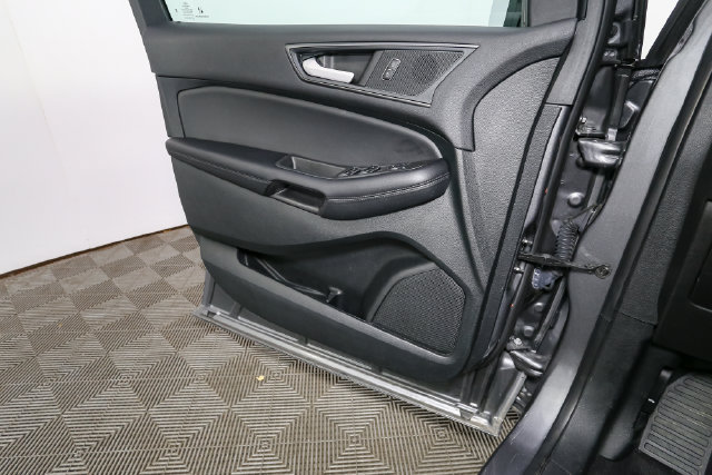 Used 2023 Ford Edge SE w/ Black Appearance Package AWD/4WD image 33