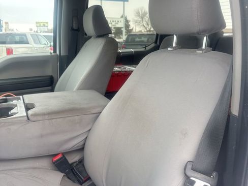 Used 2022 Ford F250 XLT w/ XLT Premium Package image 2