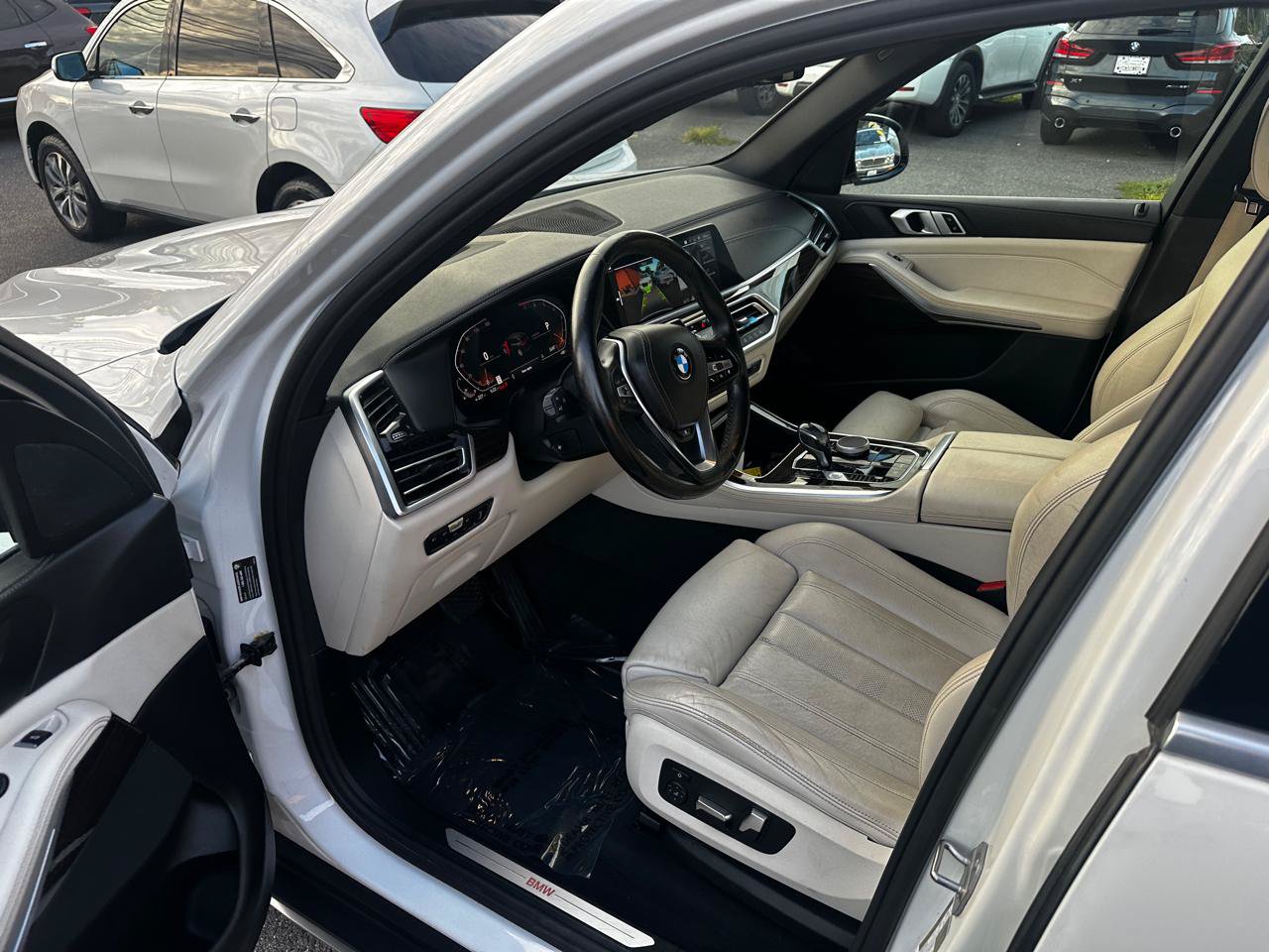 Used 2019 BMW X5 xDrive40i w/ Premium Package 2 AWD/4WD image 8