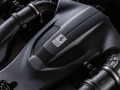 Used 2020 Ferrari Portofino RWD image 55