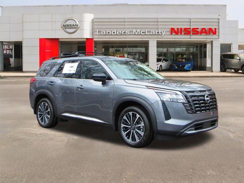 New 2026 Nissan Pathfinder Platinum w/ Cargo Package image 1