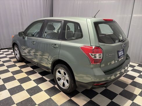 Used 2015 Subaru Forester 2.5i AWD/4WD image 6