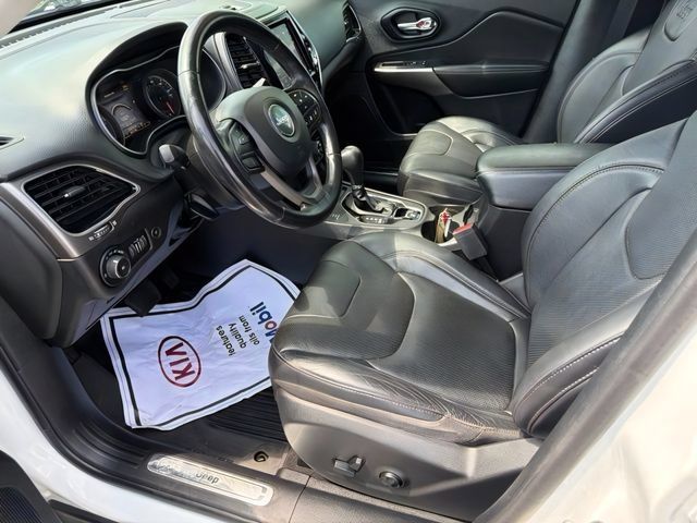 Used 2021 Jeep Cherokee Limited w/ Elite Package AWD/4WD image 20