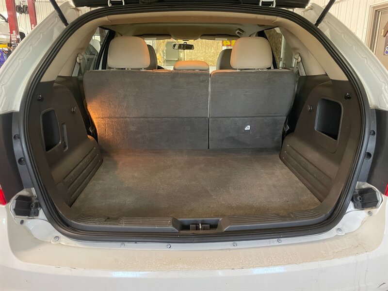 Used 2014 Ford Edge SE FWD image 21