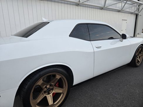 Used 2016 Dodge Challenger SRT Hellcat image 23
