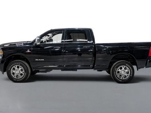 Used 2024 RAM 2500 Laramie w/ Safety Group AWD/4WD image 9