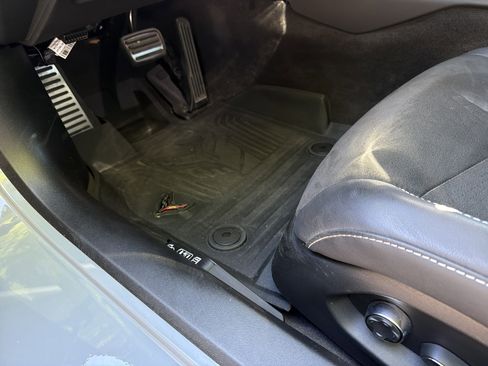 Used 2025 Chevrolet Corvette E-Ray w/ ZER Performance Package image 17