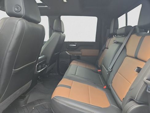 Used 2022 Chevrolet Silverado 3500 High Country image 16
