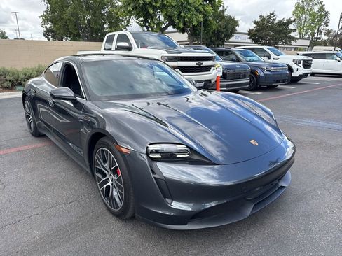 Used 2022 Porsche Taycan 4S image 4