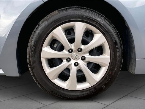 Used 2024 Toyota Corolla LE image 10