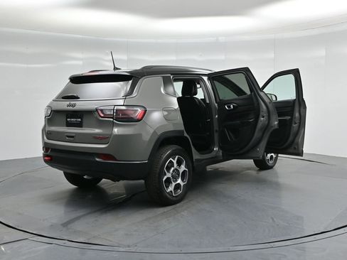 Used 2022 Jeep Compass Trailhawk w/ Trailhawk Elite Group image 28