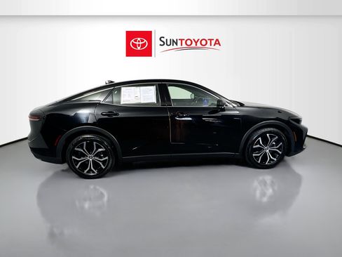 Used 2024 Toyota Crown AWD/4WD image 2