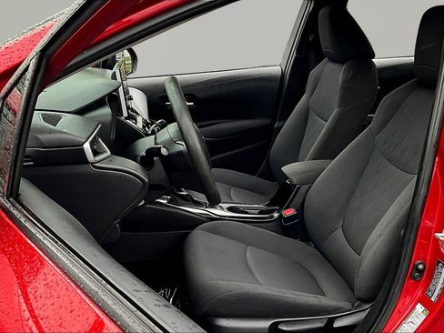Used 2021 Toyota Corolla LE FWD image 18