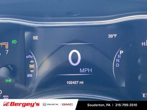 Used 2017 Jeep Grand Cherokee Altitude image 13