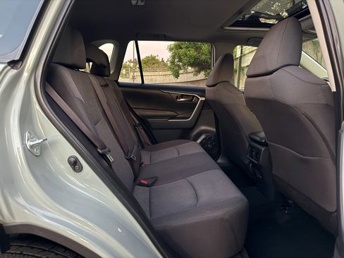 Used 2019 Toyota RAV4 XLE w/ Convenience Package image 47