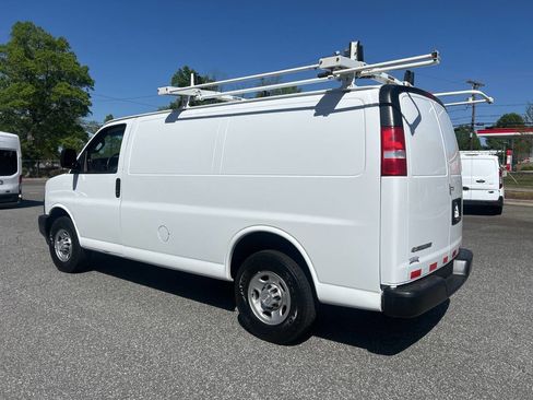 Used 2020 Chevrolet Express 2500 w/ Driver Convenience Package image 9