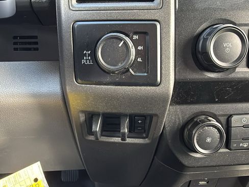 Used 2020 Ford F250 XL w/ STX Appearance Package AWD/4WD image 22