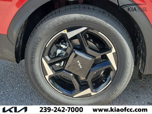 New 2027 Kia Sportage EX FWD image 9