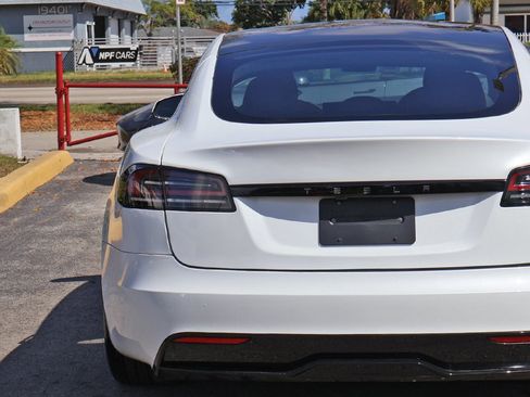 Used 2023 Tesla Model S Standard Range image 16