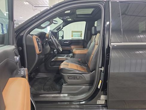Used 2021 Chevrolet Silverado 3500 High Country w/ Z71 Off-Road Package AWD/4WD image 23