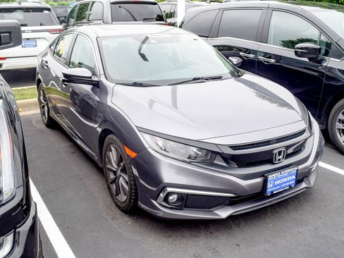 Used 2019 Honda Civic EX image 4