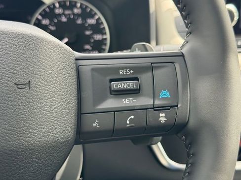 Certified 2026 Nissan Rogue SV AWD/4WD image 22
