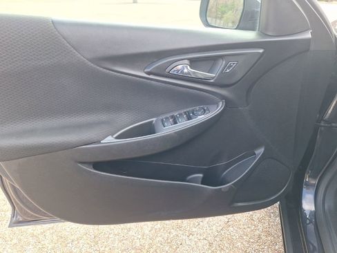 Used 2023 Chevrolet Malibu LT image 25