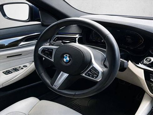 Used 2023 BMW 540i w/ Executive Package RWD image 23
